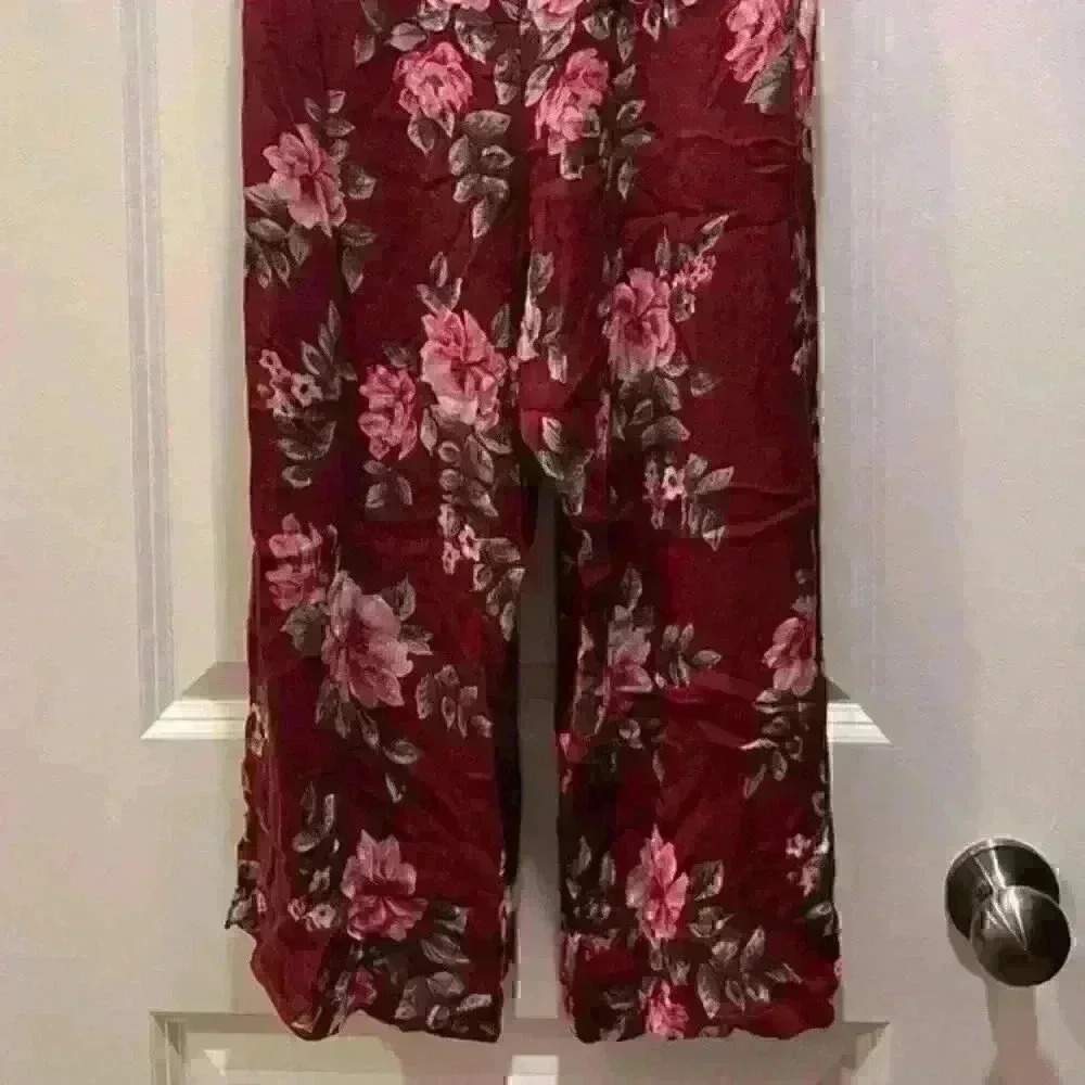 Ruffled Floral shoulder Jumpsuit - Picture 2 of 4